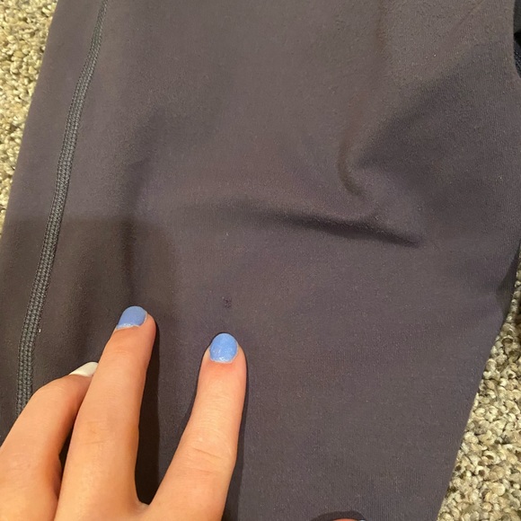 Fabletics leggings - Picture 2 of 2
